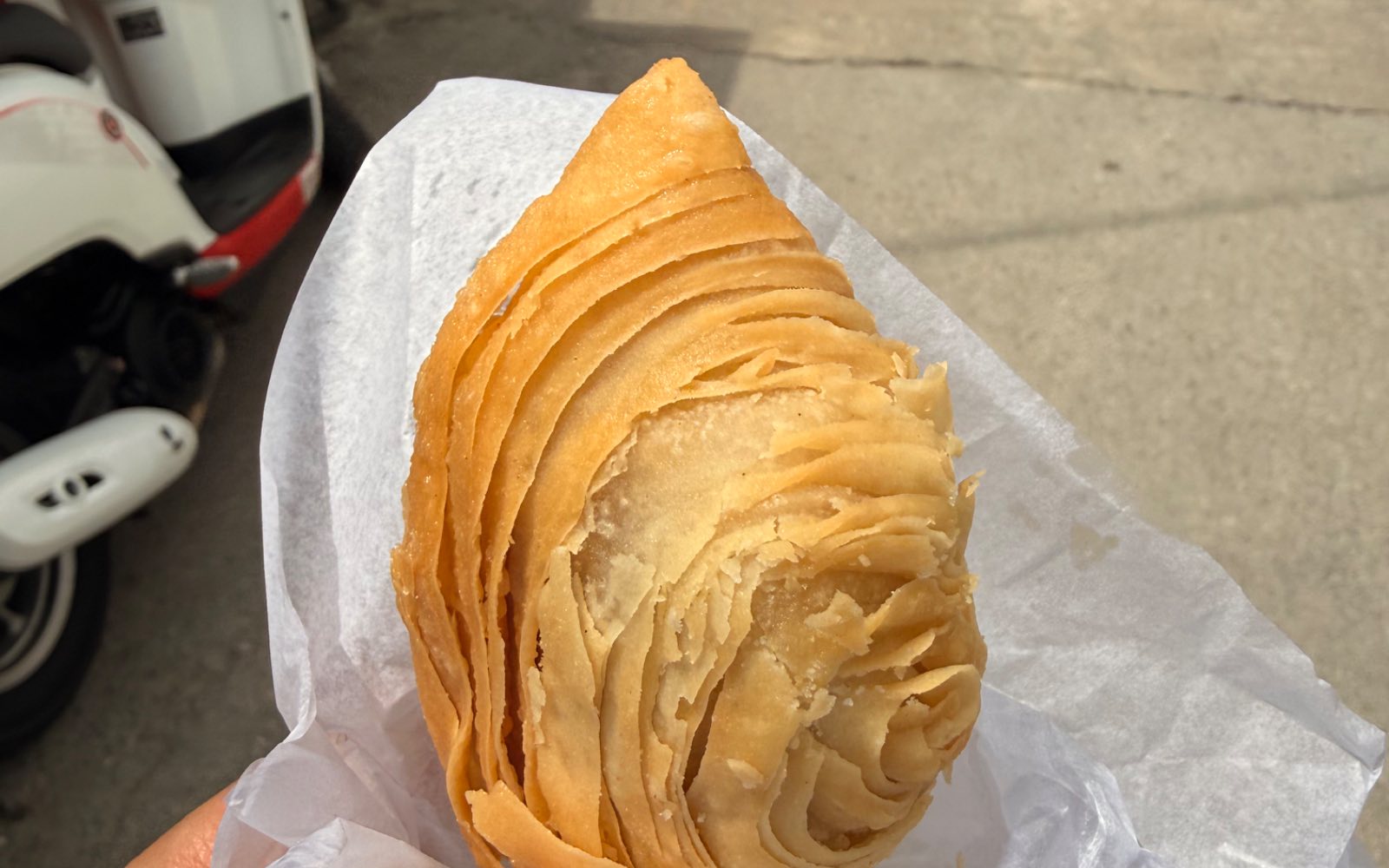 Street-Style Flaky Curry Puff (Taro or Mung Bean Filling) - Mae Hia Fresh Market, Chiang Mai, Thailand