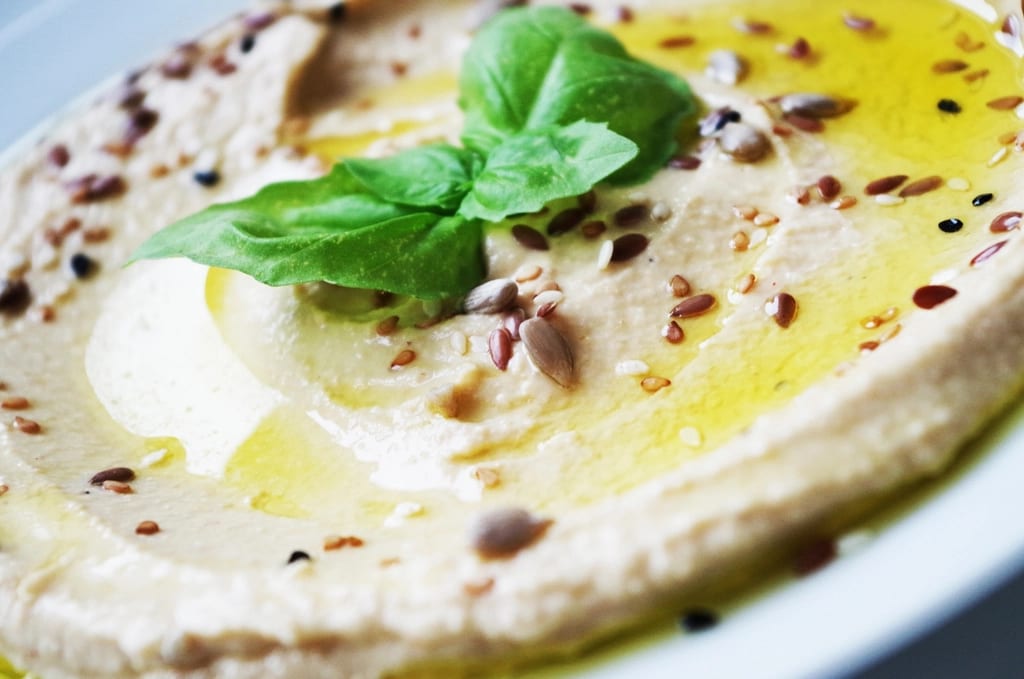 Classic Mediterranean Hummus