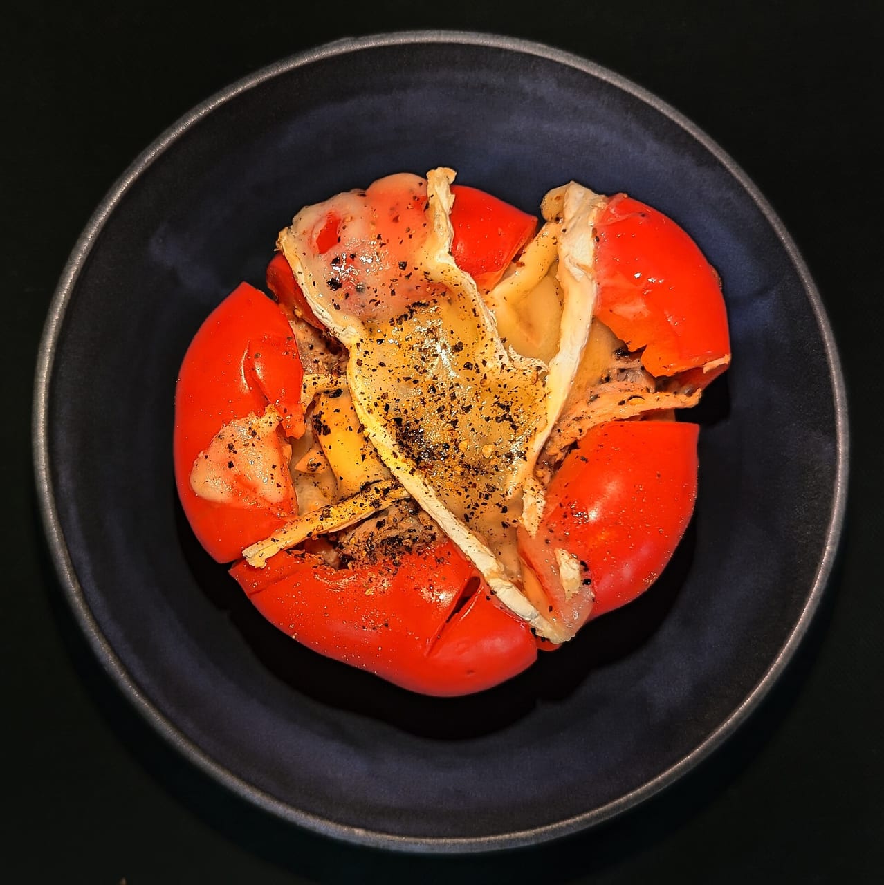 Baked Stuffed Bell Peppers with Egg and Black Pepper